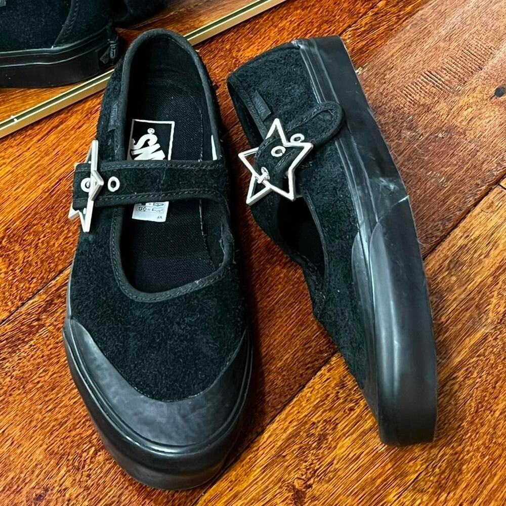 Black vans mary jane shoes